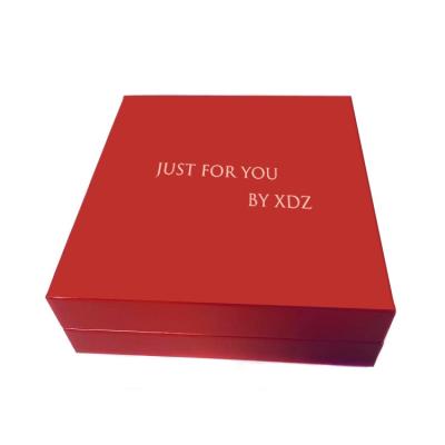 China Custom Luxury Paper Gift Box Manufacturer China Best Price Environmental Protection Packaging Paper Box With Lid for sale