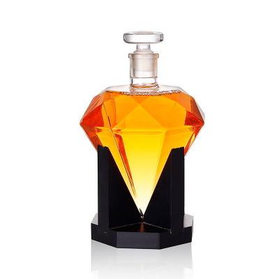 China Modern Whiskey Decanter Set 1000ml Home Bar Diamond Shaped Decanter for sale