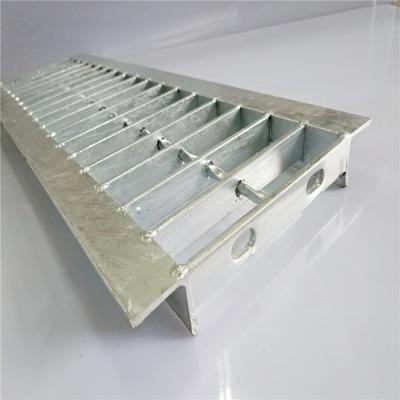 China Low Carbon Mild Steel Sidewalk Drainage / Steel Ditch Cover for sale