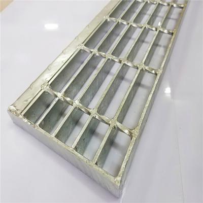 China Flooring Hot Dip Galvanized Steel Stair Tread Grating for sale