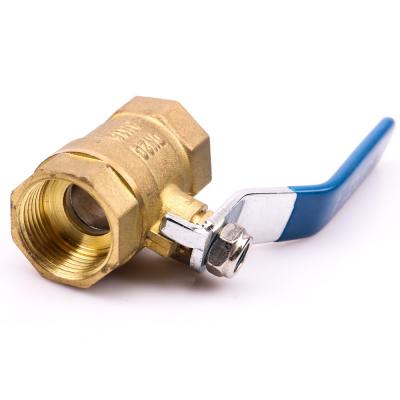 China OUKE Brass Ball Valve DN20 PN16 CW617N General Female Thread Long Handle for sale