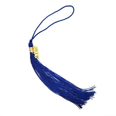 China Simple Color Buckle Fringe Graduation Dress Tassels With Year Charm for sale