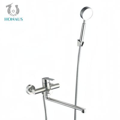 China Bathtub Triple Shower Head Set Wall Mounted Rainfall Spray Head for sale