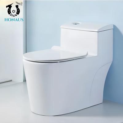 China Siphonic Flushing One Piece Toilet Bowl CE Certified And Dual-Flush for sale