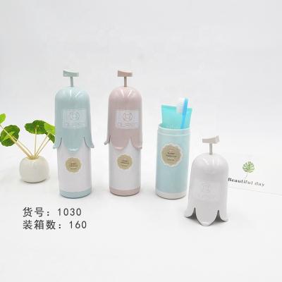 China New Design Sustainable Toothbrush Case Plastic Toothbrush Holder Waterproof For Daily for sale