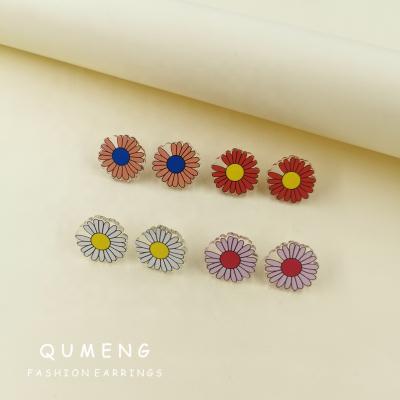 China TRENDY Colorful Little Daisy Printed Acrylic Earrings Cute Girl Party Gifts 2021 Fashion Wholesale for sale