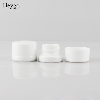 China HEYGO Smooth Clear Wholesale Jar Various Sizes Mini 5ml Round Full Shape Glass Bottle White Jar With Plastic White Lid for sale