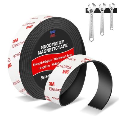 China Flexible Neodymium Magnet Tape Strips Roll Met Sterk 3M Kleefstof Ondersteuning Voor Muur DIY Te koop