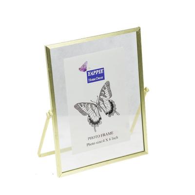 China Morden 2020 Most Popular Metal Picture Photo Frame Glass Home Decorative for sale