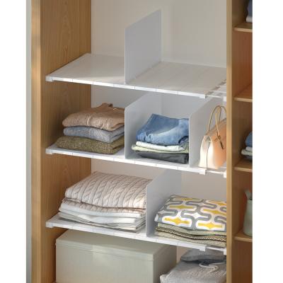 China 2021 Viable New Wardrobe Metal Storage Holders Organizer and Racks Cabinet Shelf Dividers for Closets Space Saver Tension Racks 81-142cm à venda