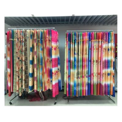 중국 Cheap Floral Printed Door Curtains Yiwu Ready Made Blackout Southeast Asia Blackout Curtains Cheap Blind African Window Curtain Fabric 판매용