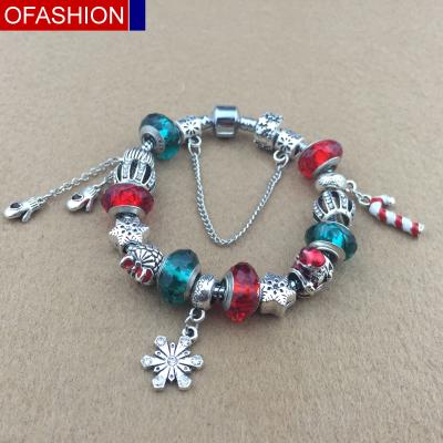 Cina Silver Color Santa Claus Charm Bracelet Christmas Tree Of Jewelry Bead Crystal Charm Bracelet Fast Delivery Christmas Gift For Women Girls in vendita