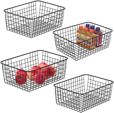 China Large Sustainable Rectangular Iron Wire Basket Organizer, Grid Baskets, Hanging Metal Storage Bin For Kitchen Bathroom Freezer Home Office en venta