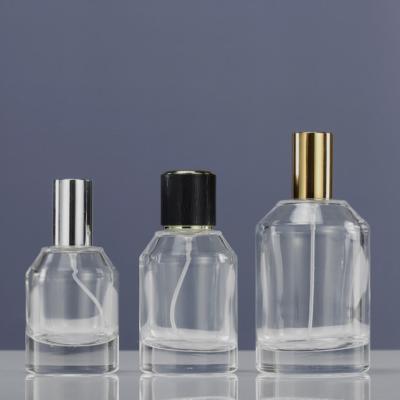 China Lidded Empty Perfume Spray Bottle for sale