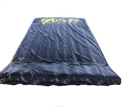 China Custom Extreme PVC Sport Premium Safe Inflatable Airbag Landing / Inflatable Snowboard Stunt Airbag For BMX FMX for sale