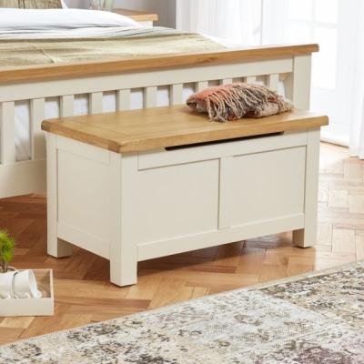 China Durable FSC Oak MDF Pine Wood Furniture White Wood Furniture Painted Blanket Box Cabinet for sale