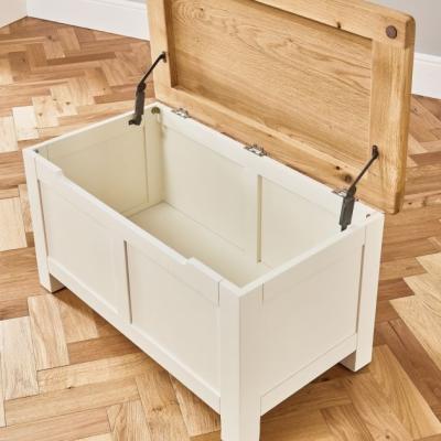 China Durable FSC Oak MDF Pine White Wood Furniture Furniture Large Painted Toy Chest for sale