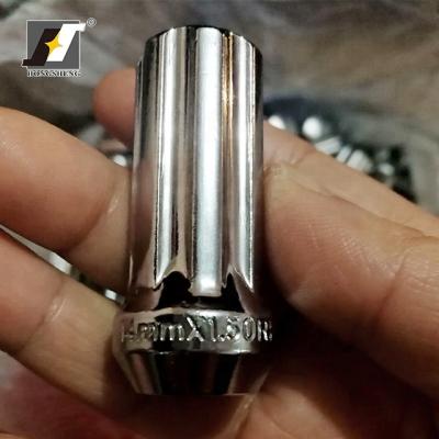 China Carbon/Alloy Steel Spline Acorn Lug Nuts - 14x1.5 - Chrome 2