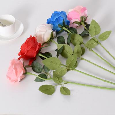 China 70% Polyester Fabric + 15% Plastic + 15% Yarn AMK Competitive Price Fashion Artificial Silk Roses Rose Heads Real Touch Silk for sale