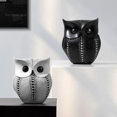 China Europe Nordic Black White Abstract Statue Opens Modern Creative Decoration Owl Decoration Accessories Resin Figurines Desktop Sculpture for sale