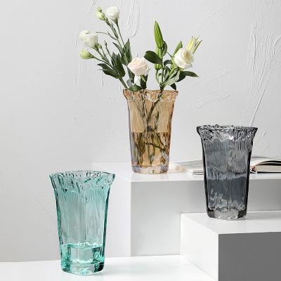 China Modern interior decorations supply popular modern type colorful cheap modern home decoration new clear glass flower vase unique wedding centerpiece for sale