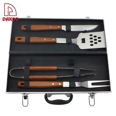 Cina Rose Wood Handle 4Pcs BBQ Grill Accessories Sand Polishing With Aluminum Case in vendita