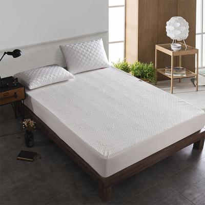 China Premium Waterproof Bamboo Mattress Bed Mattress Protector Waterproof And Ultra Soft Breathable Cover For Maximum Comfort And Protection for sale