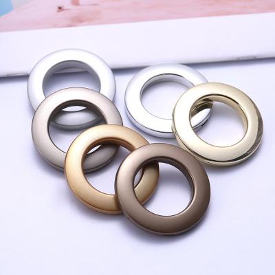 China ABS Home Spot Art Deco Hotel Flat Roman Circle In Ring Wholesale Silent Border Plastic Perforated Clasp Curtain Accessories for sale