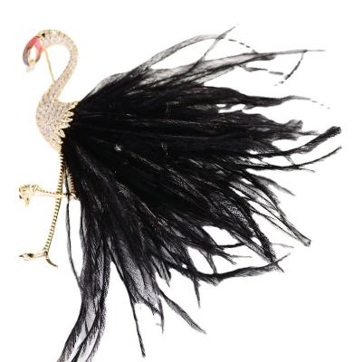 China Jewelry Decoration ZHIWEI fashion zirconia flamingo brooch simulation feather soft clothing accessories atmosphere creative animal brooch for sale