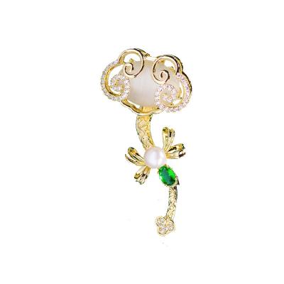 China Jewelry Decoration ZHIWEI ancient style freshwater pearl Ruyi brooch elegant and good moral clothing accessories pin clothing accessories brooch for sale