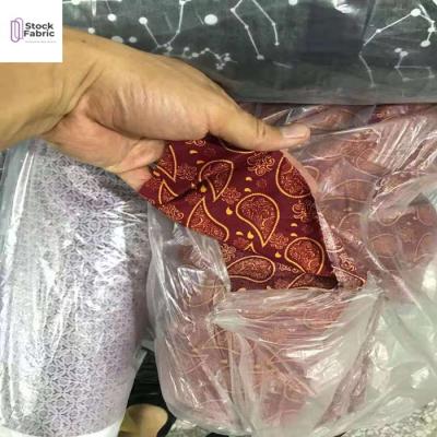 China Hot Selling Anti Pill Cotton Poplin Of Stock Print Fabric Fabric In China for sale