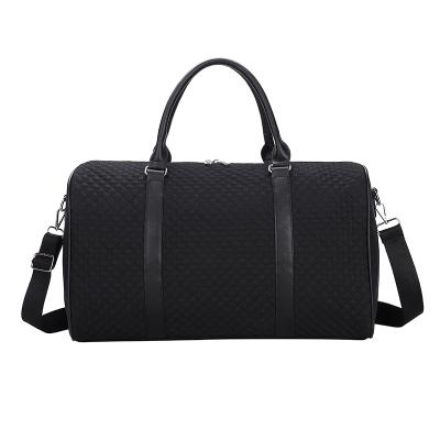 China Fashion Duffel Bag Diamond Nylon Travel Duffel Bag For Man Women Body Bags Cross Duffel for sale