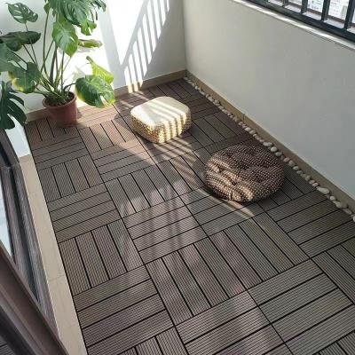 China Water Absorption Expansion Rate 2.5% Brown Wood Plastic Composite Decking for Garden for sale