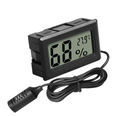 China Humidity Temperature Meter with Probe for Mini Reptile LCD Display Digital Thermometer Hygrometer 45*25*10 mm for sale