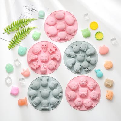 China Good Quality Disposable Cute Animal Cake Halloween Cake Rice Candy Silicone Baking Mold for sale