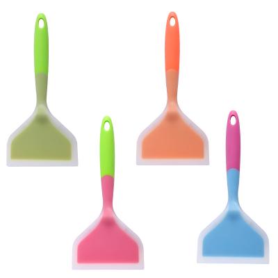 China Pizza Tools Food Grade Proctical Hole Design Kitchen Accessories Silicone Sustainable Hanging Shovel for sale