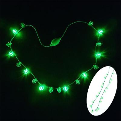 China Beautiful Colorful St Patricks Day Accessories Jewelry Light Up LED Necklace For Party Festival 8 Light Bulb Clover Irish Necklace for sale