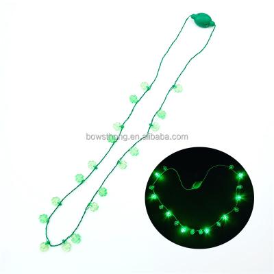 China Irish Clover Necklace Festival Decoration Creative Luminous St Patrick's Day Light Necklace for sale