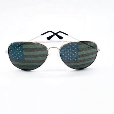 China Custom Independence Day Sunglasses Men And Women Fashion Sunglasses Metal Pilot Glass American Flag Style for sale