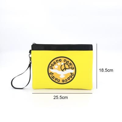 China Cute High Quality Neoprene Message Bag Purse, Mens Handmade Messenger Bags, Designer Small Messenger Sling Bag for sale