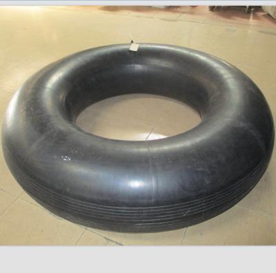 China New Cheap Price Water Park New Inflatable Electric Bumper Boats Rubber Tire For Sale 630*500*300mm for sale