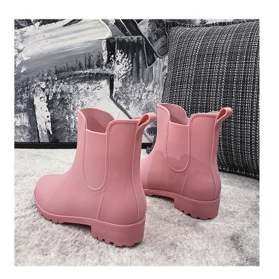 China Cushioning Fashion pink Chelsea waterproof rain boots plus fleece warm rain boots for sale