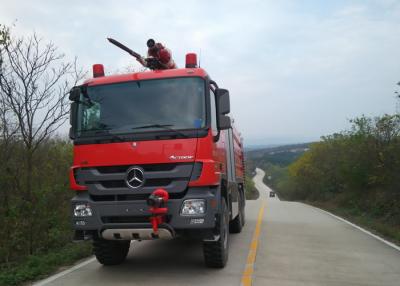 Cina Azionamento del camion dei vigili del fuoco 580HP 6x6 dell'aeroporto degli aerei di Mercedes Benz ARFF in vendita