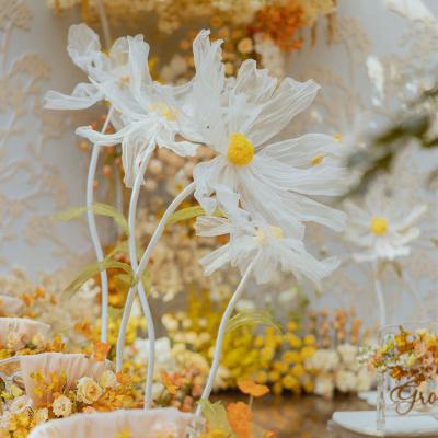 China Indoor Outdoor Handmade Artificial Silk Daisy Large Simulation Silk Daisy Wedding Decoration Stage Decoration Giant Organza Flowers for sale