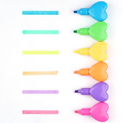 China Mini Love Highlighter Wholesale Eco-friendly Creative Display Boxed Color Student Painting Line Mark Hand Account Highlighter Pen for sale