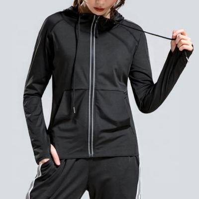 China Antibacterial Women Winter Fitness And Yoga Wear Sports Heated Jacket for sale