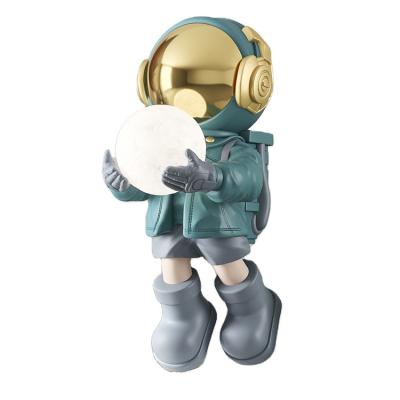 China Customized Other Plating Astronaut Sculpture Resin Crafts Art Statue for Home Astronaut Decor Fiberglass Statue for sale