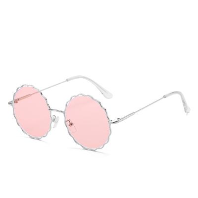 China Internet celebrity recommend small small cute round flower alloy frame 2021 Korean Sun glass sunglasses women for sale