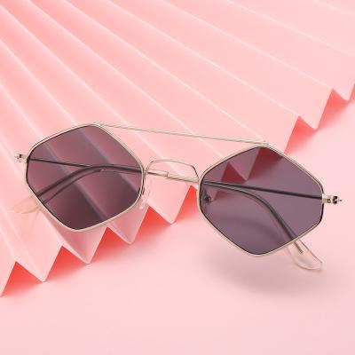 China Internet Celebrity Recommend Latest Fashion Double Bridge Alloy Frame Small Diamond Sun Glasses For Men Girls Sunglasses for sale