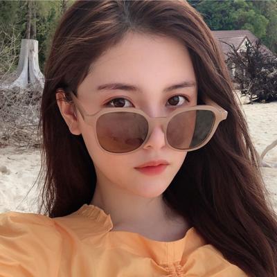 China Classic Rectangular Exquisite High-end High-end Material High Quality Glass Material PC Sun Vintage Frame PC Item Luxury Products Sunglasses Brand for sale